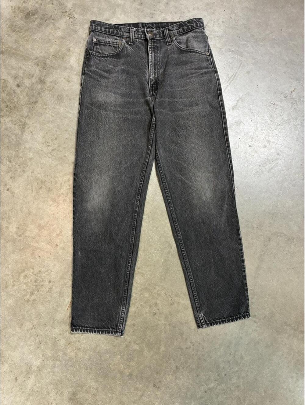 Levi's 550 w32 vintage 90s made in Canada faded black jeans